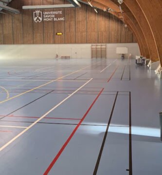 Foto de Gymnase universitaire de Jacob-Bellecombette