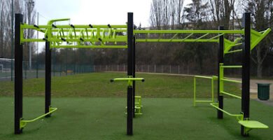 Foto de L'espace fitness extérieur de l'Arbre-Sec