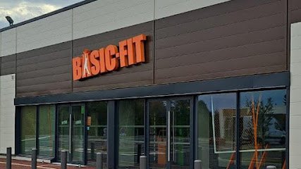 Foto de Basic-Fit Saint-Sulpice-sur-Risle Zone Commerciale du Minerai