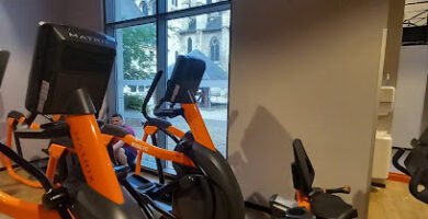 Foto de Basic-Fit Tours Hauts de la rue Nationale 24/7