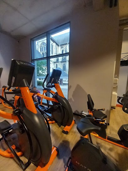 Foto de Basic-Fit Tours Hauts de la rue Nationale 24/7