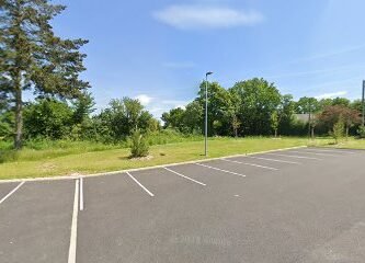 Foto de Gymnase de Villeneuve en Perseigne